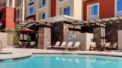 Holiday Inn Express & Suites Las Vegas Sw – Spring Valley