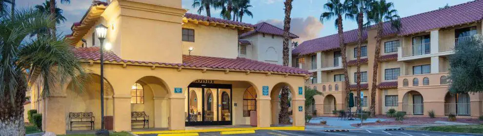 La Quinta Inn & Suites By Wyndham Las Vegas Airport N Conv